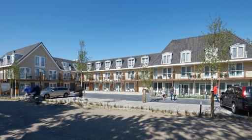Beach Hotel I Kloeg Collection - Housity