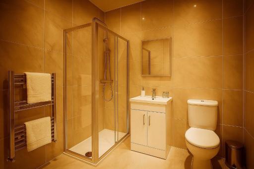 The Hadley Hotel - Housity