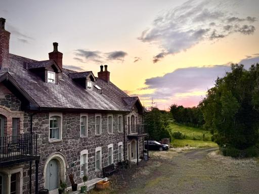 Royal Portrush Golfing Accommodation at The Flax Mill - Housity