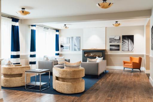 Belfast Harbor Inn - Housity