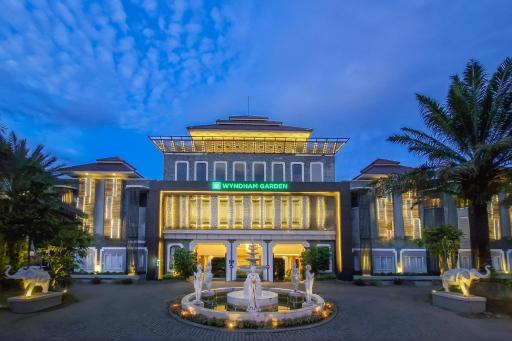 Wyndham Garden Yogyakarta Hotel Conference & Action Park - Hizvo