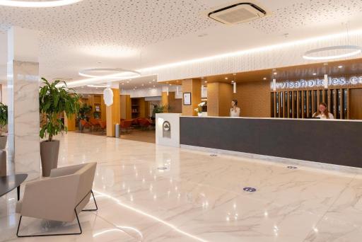 Invisa Hotel Club Cala Verde - Housity
