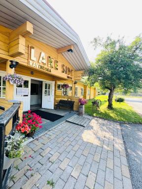 Lakeside hotelli ravintola - Housity