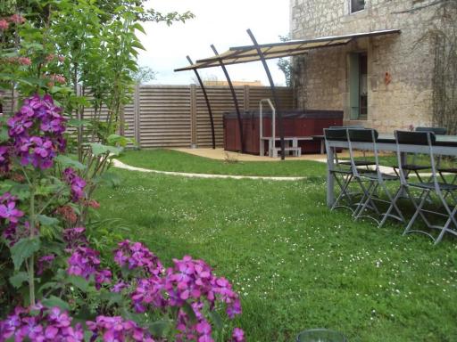 Maison rénovée avec jardin, SPA, vélos près des commerces - Animaux acceptés - FR-1-426-291 - Housity