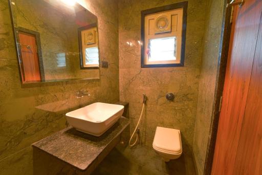 Hotel Vrindavan Deluxe Kolhapur - Housity