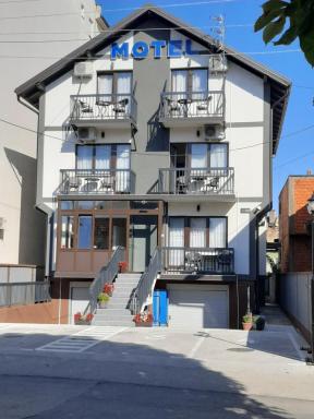Motel BI - Housity