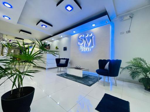 S & M Hotel - Housity