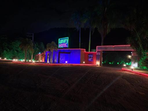 Motel Lunary - Housity