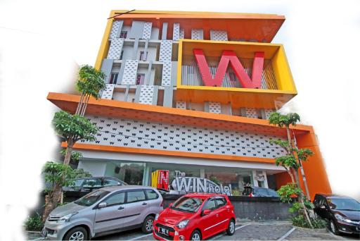The Win Hotel Surabaya - Housity