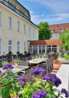 Hotel Der Lindenhof - Housity