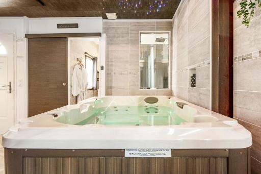 Love Room Narbonne - Housity