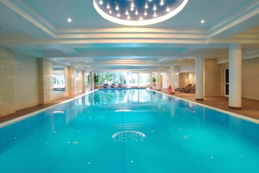 Hotel Ambasador Chojny - Housity