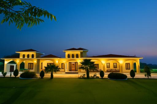 Bundeli Kothi - a unique farmstay - Housity