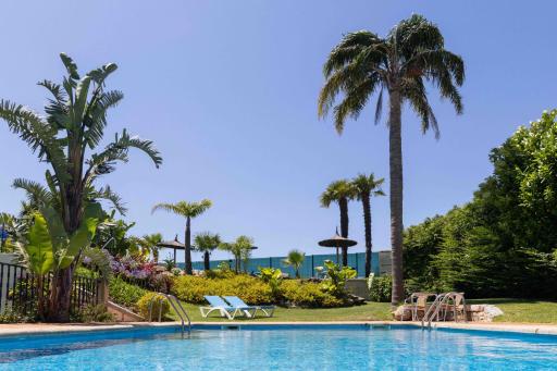 Hotel Combarro - Housity
