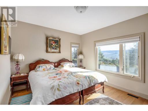 Under the Tree - Bed & Breakfast - Housity