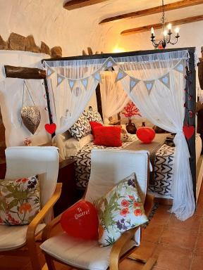 Cuevas de la Paz - Cave House Holidays - Housity