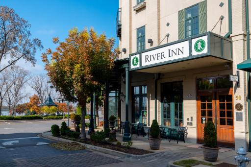 River Inn of Harbor Town - Housity