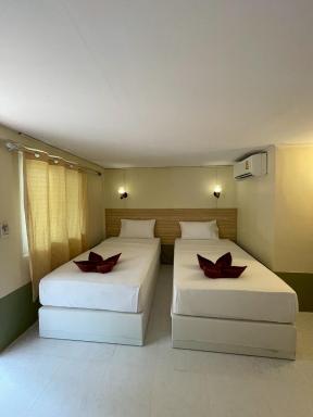 Coco's Guest House - Housity