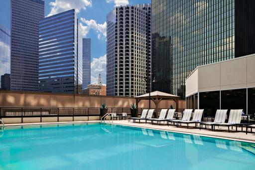 Sheraton Dallas Hotel - Housity