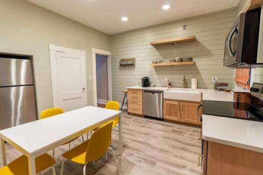 Walkable And Cozy German Village Hauspets Ok - Housity