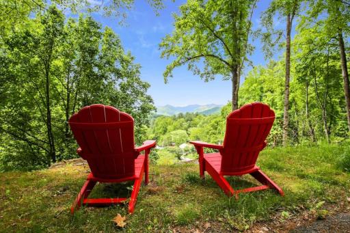 Walk To Main St, Pets Ok, Close To Shops, Hiking - Housity