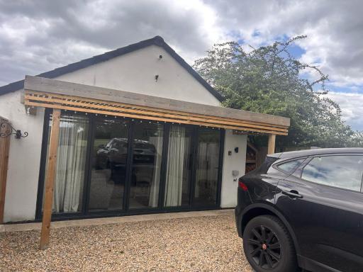 Newbus Grange Lodge The Cottage - Housity