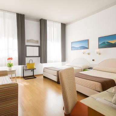 Piazza Paradiso Accommodation - Housity