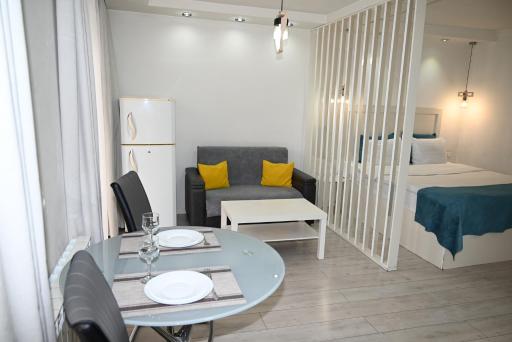 Komitas 22 kva.59 - Housity