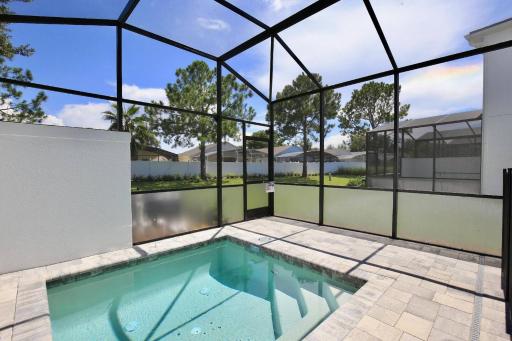 Great 4 Bedroom Townhouse In Hidden Forest, With Private Pool! - Housity