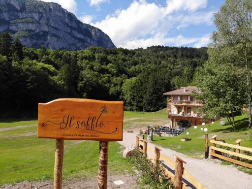 Il Soffio - cucina & camere nel bosco - Housity