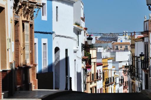 New Andalusian House 31 Free Private Parking - Housity