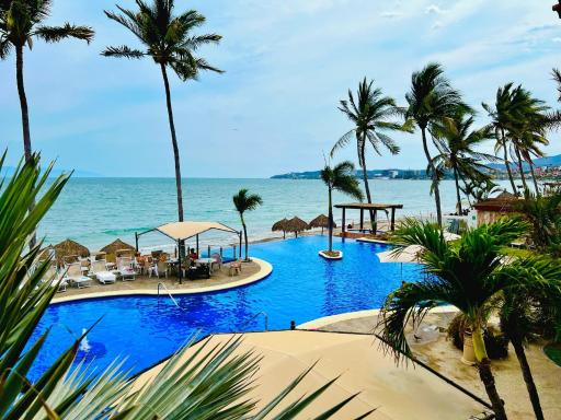 Los Picos Hotel & Suites Bucerias - Housity
