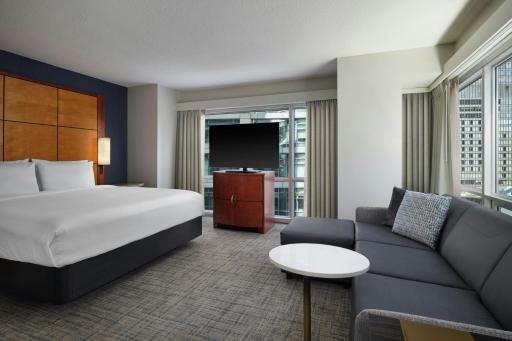 Residence Inn by Marriott Chicago Downtown/River North - Housity