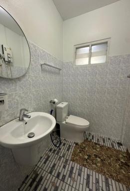 Studio with aircon n kitchen - Housity