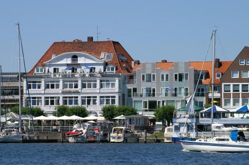 Hotel Deutscher Kaiser - Housity