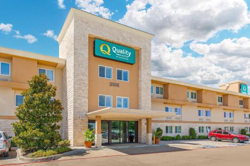 Quality Inn & Suites Plano East - Richardson - Housity