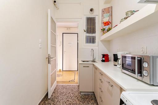 3BDR IDEAL CENTRAL ATHENIAN APT - Housity