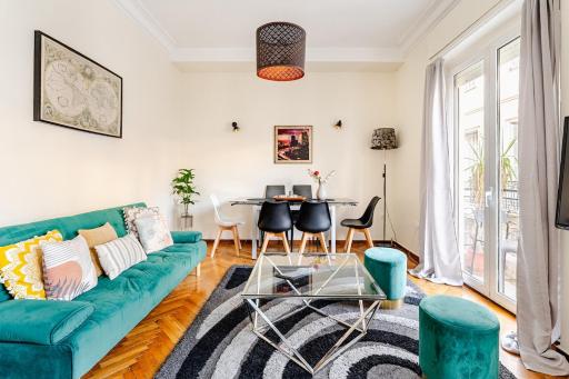 3BDR IDEAL CENTRAL ATHENIAN APT - Housity