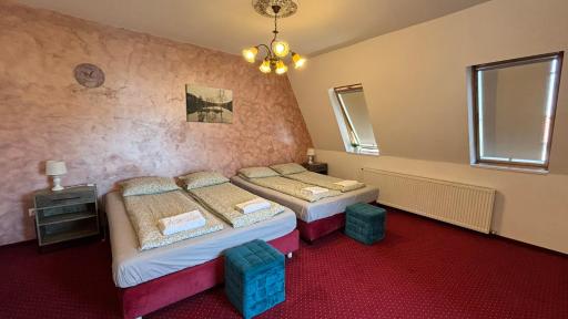 Pannónia Rooms and Apartments - Hizvo