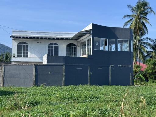 LOBLUS (Low Budget Luxury Stay) - Housity