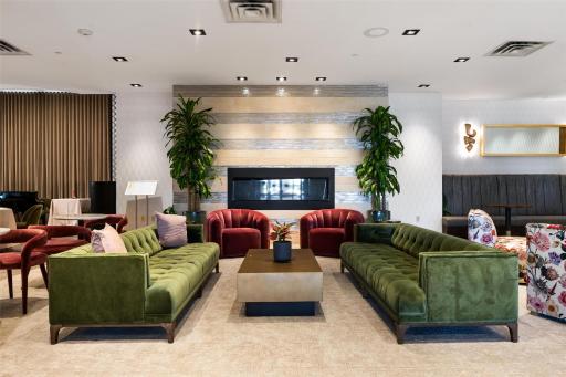 DoubleTree by Hilton Fairfield Hotel & Suites - Housity