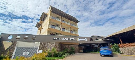 Cristal Palace Hotel - Housity