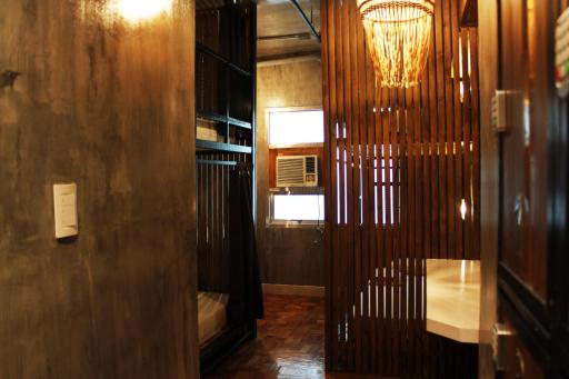 WHITE BANANA Manila - NEW - Housity