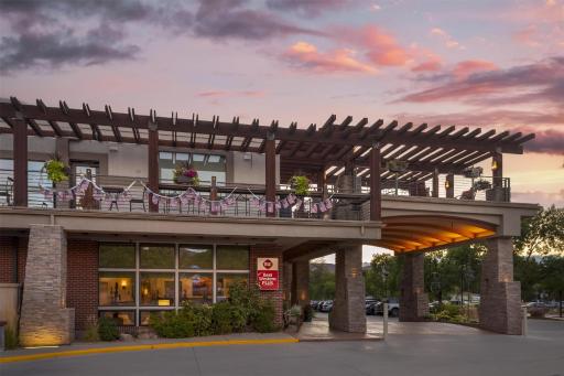 Best Western Plus Canyonlands Inn - Housity