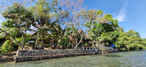 Yaxlik River Lodge - Housity