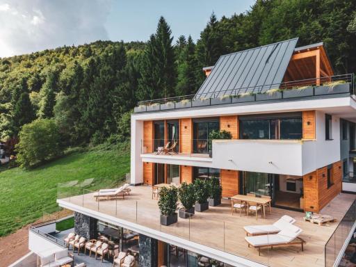 Oberwiesen Rooms, Apartments & Spa - Housity