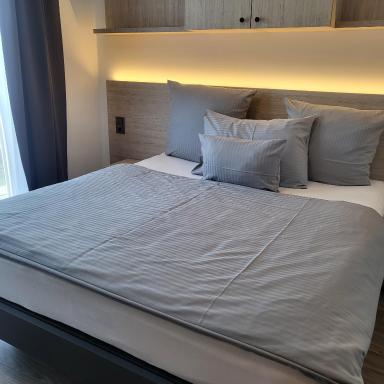 Bader Aparthotel - Housity