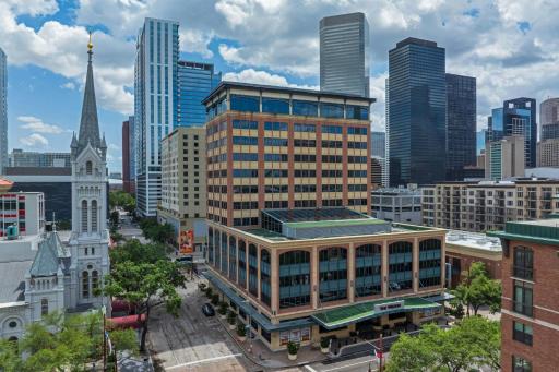 The Westin Houston Downtown - Housity
