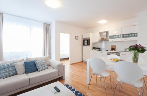 Charming Maraska - Housity