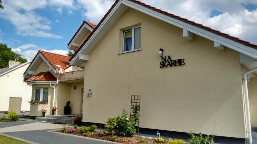 Na Skarpie - Housity